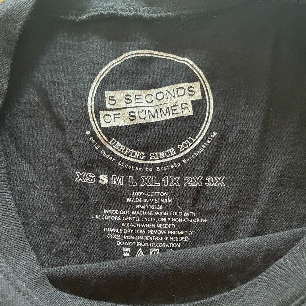 5SOS Muscle Tank - Picture 3 of 3
